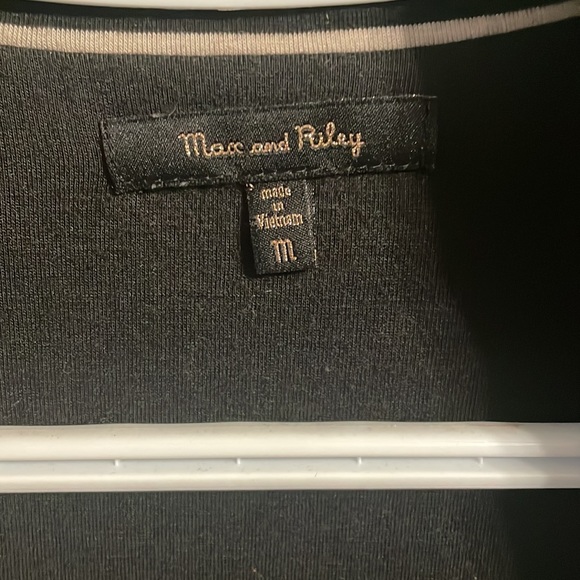 Crème and Black stripped blazer - Picture 3 of 3